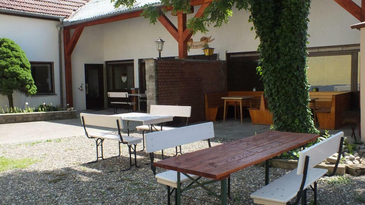 Pension Dingolshausen Exterior photo